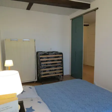 Tres Bel Dans Le Centre Ville Historique Appartement Thiers